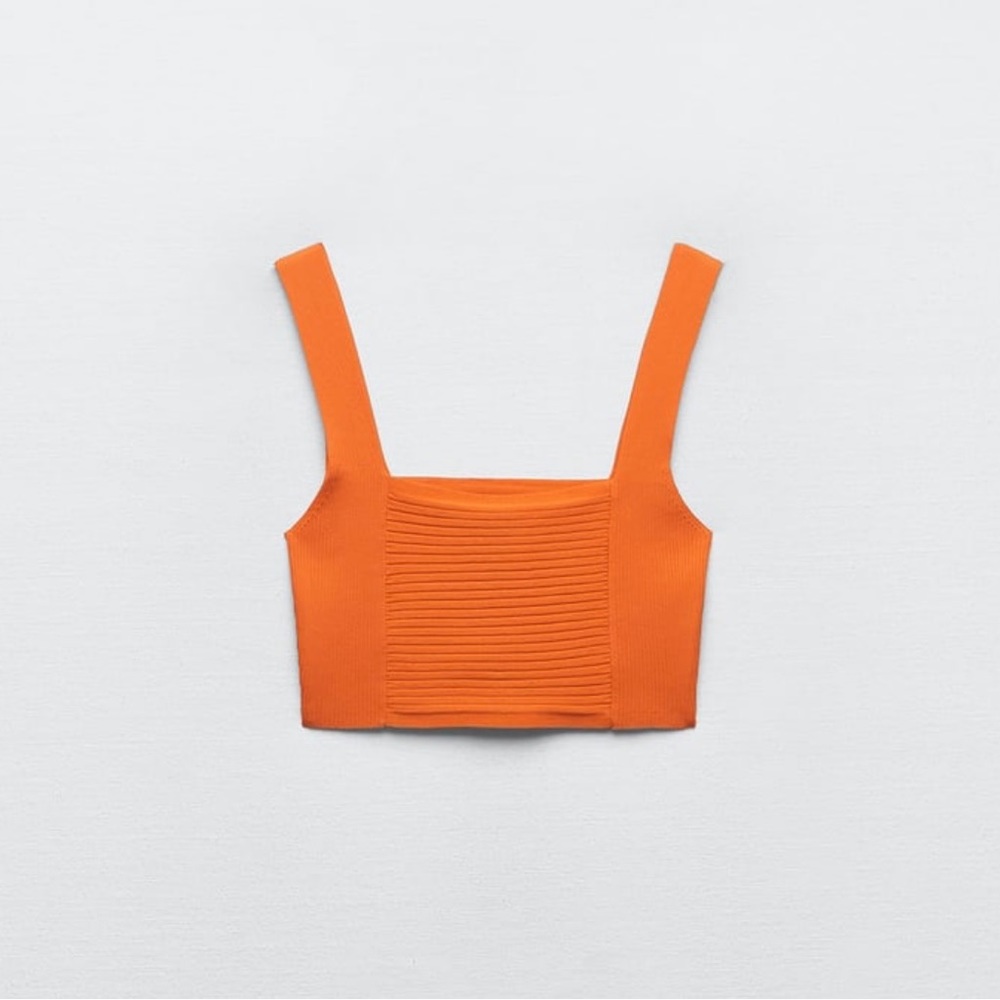 ZARA. Crop top. 24H LEFT
